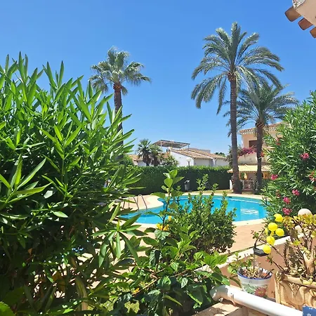 Vakantiehuis Stylish House With Swimming Pool,near & Town, Wifi *
